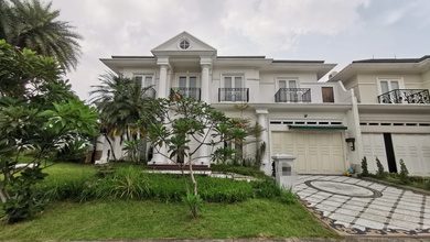 Dijual Rumah BSD Cluster Fountainblue Furnished, Mewah, Swimming Pool