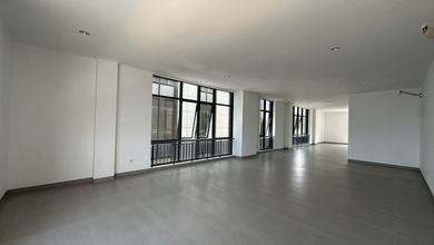 Disewakan Ruko Baru Marina Bay PIK 2 - Cocok untuk Usaha & Kantor