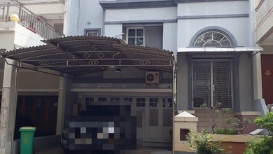 Rumah Semi Furnished di Akasia Bgm Dekat Mall Pik Avenue