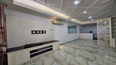  Rumah 3 Lantai Semi Furnished Bagus di green lake city, Green Lake City SHM - Sertifikat Hak Milik