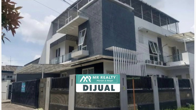 Siap Huni, Rumah, 3 Lantai, bisa KPR, di Muara Karang