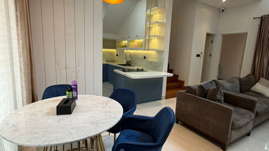 Bebas Banjir, Rumah, 2 Lantai, SHM, Full Furnished,