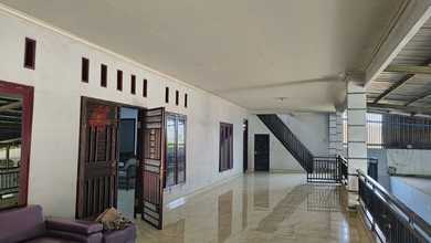 Dijual Cepat Ruko Besar Siap Pakai