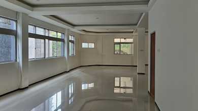 Disewakan Cepat Gedung Premium Murah Siap Pakai