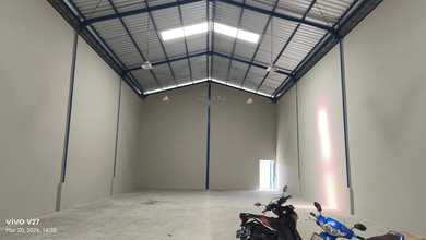 DIjual Cepat Gudang Premium Pasar Kemis Siap Pakai