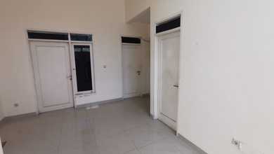 Disewakan Rumah Bagus di Duta Garden medit