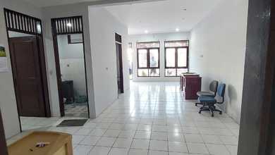 BU dijual Rumah Duta Garden. Luas 8x17m