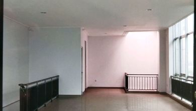 Ruko Hook Di Golf Island Lebar 6 X15