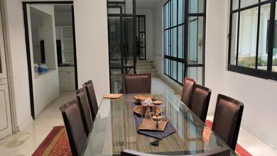 Jual Rumah Strategis Simprug GOLF 1200m2