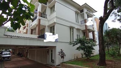 Jual Rumah 3 Lantai, Bgm - Pantai Indah Kapuk Dekat Club House - Strategis, Dekat Mall dan Tol