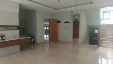 Jual Rumah Pusar Kota Bandung Sayap Gatot Subroto Buranrang Bandung Semi Furnished SHM - Sertifikat Hak Milik