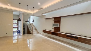 Jual Rumah Pusar Kota Bandung Sayap Gatot Subroto Buranrang Bandung Semi Furnished SHM - Sertifikat Hak Milik