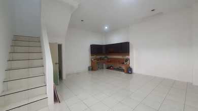 Dijual rumah siap huni dan bebas banjir di citra garden 3 pegadungan jakarta barat