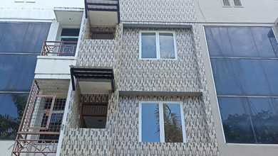 Disewakan Ruko Rapi 4 Lantai di Taman Palem Lestari Cocok untuk Kantor, Tempat Les, atau Klinik Kecantikan Posisi Strategis