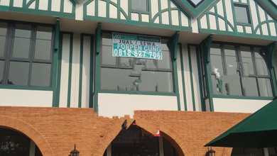 Disewakan / Dijual ruko BRANDNEW hadap danau di sunset avenue citra 8 jakarta barat