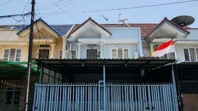 Dijual Cepat Rumah 2 Lantai 6X20 Rapi Terawat di Taman Palem Lestari Jakarta Barat