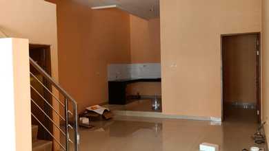 Disewakan Rumah Modern Minimalis Rapi Siap Huni Uk 5X16 di Citra Garden 5 Jakarta Barat