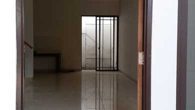 Disewakan Rumah Siap Huni Di Green Lake City Jakarta Barat