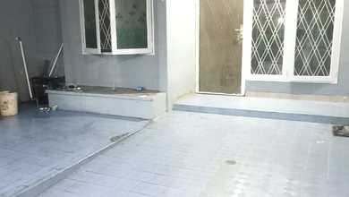 Dijual Cepat Harga Murah dan Rapi Rumah Uk 6X16 Dalam Komplek Puri Gardena Kalideres Jakarta Barat