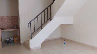 Disewakan Rumah Rapi Siap Huni di Park Residence Taman Surya Cengkareng Jakarta Barat