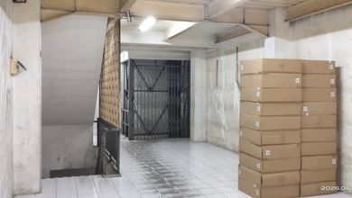 Dijual Ruko / Gudang 3 Lantai Strategis Ada Lift Barang di Jelambar Jakarta Barat