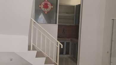 Dijual Cepat Rumah Rapi Semi Furnish di Golden Palm Cengkareng Jakarta Barat