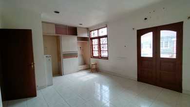 Disewakan Rumah Uk 6,5X13 di Taman Palem Lestari Cengkareng Jakarta Barat