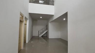 Disewakan rumah rapi sekali uk 8x16 kosongan di citra garden 5 pegadungan jakarta barat