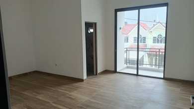 Dijual Rumah Brand 3 Lantai di Citra Garden 3 Cengkareng Jakarta Barat