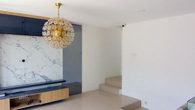 Dijual Cepat Rumah Rapi dengan Swimming Pool di Citra Garden 8 Cengkareng Jakarta Barat