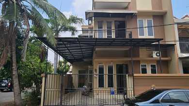 Dijual Cepat Rumah 3 Lantai di Citra 2Ext, Citra Garden Jakarta Barat