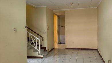 Disewakan Rumah Rapi Siap Huni di Taman Palem Lestari Jakarta Barat
