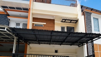 Dijual Cepat Rumah 2,5 Lantai Sudah Renovasi Uk 5X13 di Citra 2 Ext Jakarta Barat
