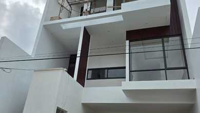 Dijual Cepat Rumah Brandnew Modern Minimalis 3 Lantai Uk 8X16 di Citra Garden 5 Cengkareng Jakarta Barat