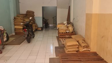 Ruko Lokasi Strategis Bebas Pungli Cocok Untuk Kantor Atau Gudang Di Jakarta Barat