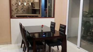 Rumah Golf Lake Residence Cluster Sand Hills Jakarta Barat. 