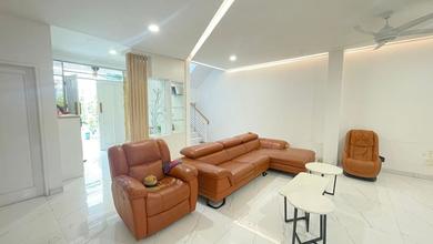 Dijual Rumah Golf Lake Residence, Cluster Atlantic Jakarta Barat