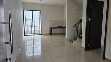 Disewakan Rumah Green Lake City Cluster Asia