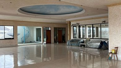 Rumah pantai mutiara 3 lantai bagus luas tanah 951m