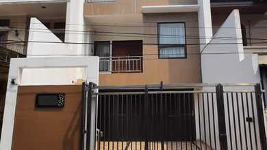 Rumah Kelapa Gading 6x17 3 Lantai Siap Huni Bgus Semi Furnish