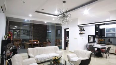 Rumah Furnished Pik Katamaran Rapih & Siap Huni