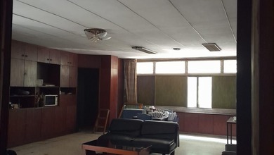 Dijual Murah Ruko di Pangeran Jayakarta 46. Ruko Menghadap Langsung ke Jalan Strategis dan Menguntungkan