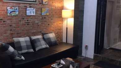 Dijual Rumah Asri Dalam Komplek di Jl. Denpasar II, Cirendeu