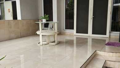 Dijual Rumah Cantik Lokasi Strategis Cluster Favorit Lingkungan Nyaman Rumah Bagus SHM di Cipondoh