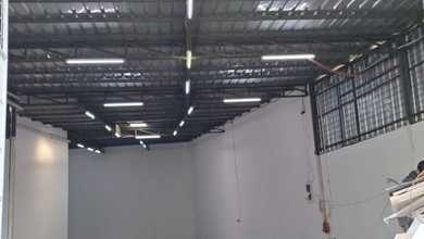 Disewakan Gudang 300M Lokasi di Kembangan Selatan Bebas Banjir Harga Bersahabat Gudang di Kembangan Selatan 300.0 M² Unfurnished