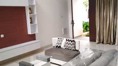 Dijual Rumah Cantik Di Riviera At Puri Lingkungan Nyaman Lokasi Strategis Rumah Bagus SHM di Cipondoh