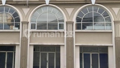 Disewakan Ruko di Green Lake City Lantai 1 dan 2 Saja Cocok untuk Kantor Maupun Usaha Posisi Hadap Jalan Ruko Crown Green Lake City Cipondoh