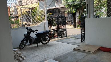 Rumah, 2 Lantai, SHM, di Bojong Indah,