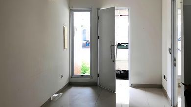Di Jual Rumah di Green Puri Kresek 2 Lantai