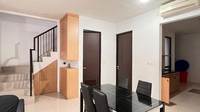 Dekat Akses Tol, Rumah, 2 Lantai, SHM, Dekat Fasilitas Kesehatan, bisa KPR,